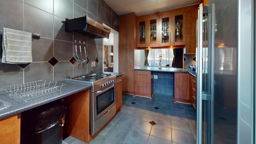 2 Bedroom Property for Sale in Albemarle Gauteng