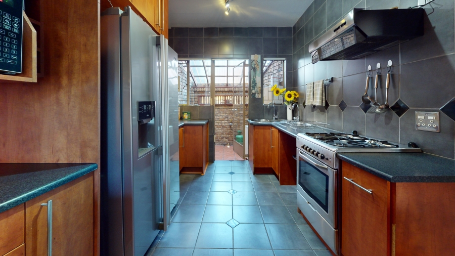 2 Bedroom Property for Sale in Albemarle Gauteng
