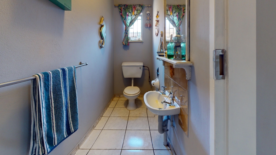 2 Bedroom Property for Sale in Albemarle Gauteng