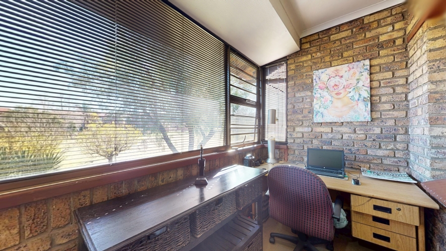 2 Bedroom Property for Sale in Albemarle Gauteng