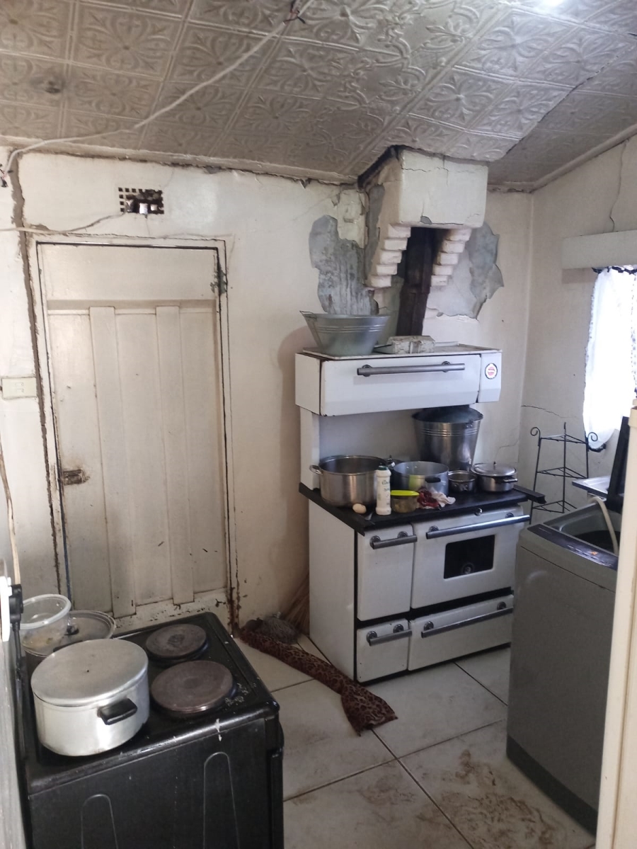 2 Bedroom Property for Sale in Zondi Gauteng