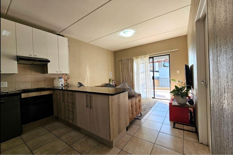 To Let 2 Bedroom Property for Rent in Barbeque Downs Gauteng