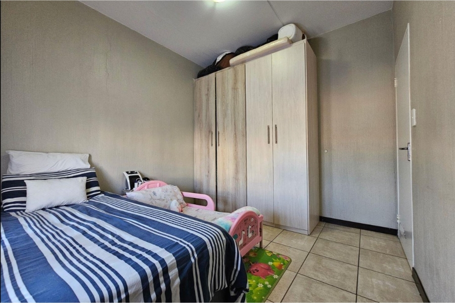 To Let 2 Bedroom Property for Rent in Barbeque Downs Gauteng