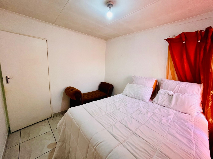 4 Bedroom Property for Sale in Groeneweide Gauteng