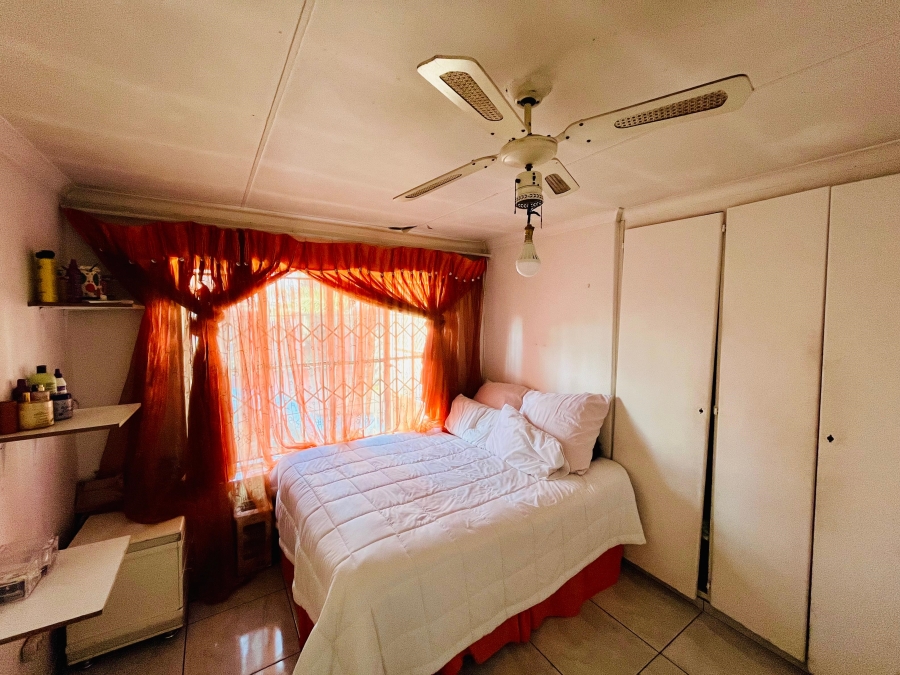 4 Bedroom Property for Sale in Groeneweide Gauteng