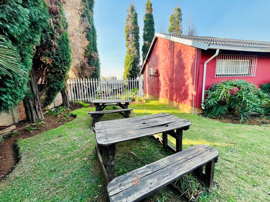 4 Bedroom Property for Sale in Groeneweide Gauteng