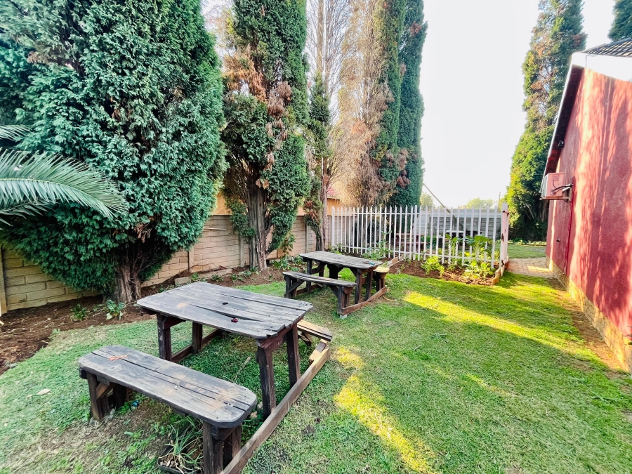 4 Bedroom Property for Sale in Groeneweide Gauteng