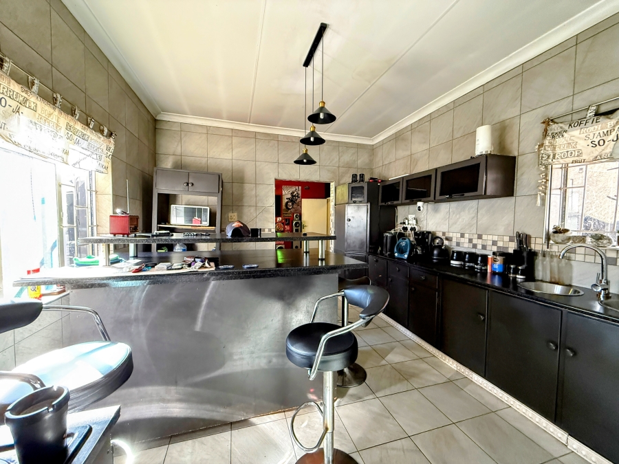 3 Bedroom Property for Sale in Pretoria Gardens Gauteng
