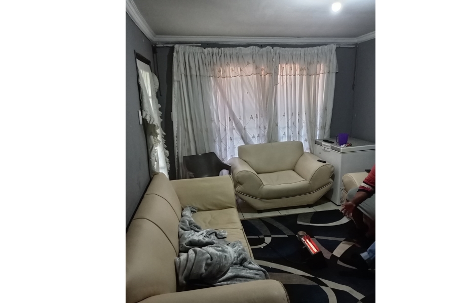 3 Bedroom Property for Sale in Thulani Gauteng