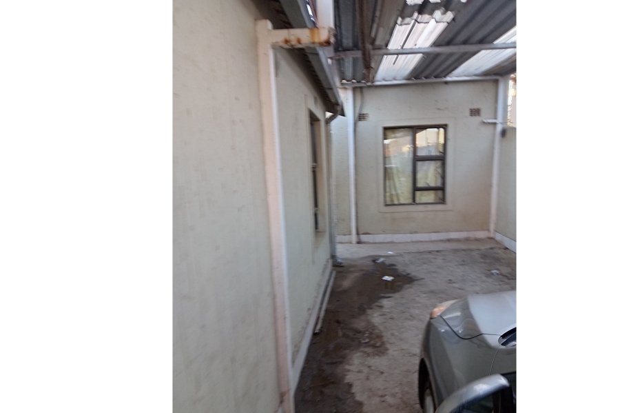 3 Bedroom Property for Sale in Thulani Gauteng