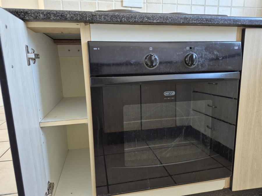 To Let 2 Bedroom Property for Rent in Annlin Gauteng