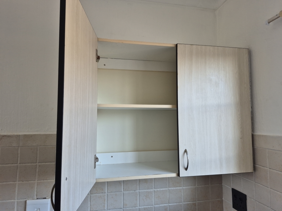 To Let 2 Bedroom Property for Rent in Annlin Gauteng