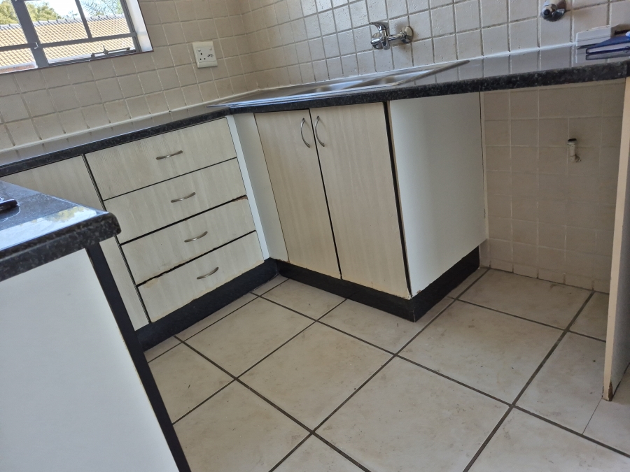 To Let 2 Bedroom Property for Rent in Annlin Gauteng