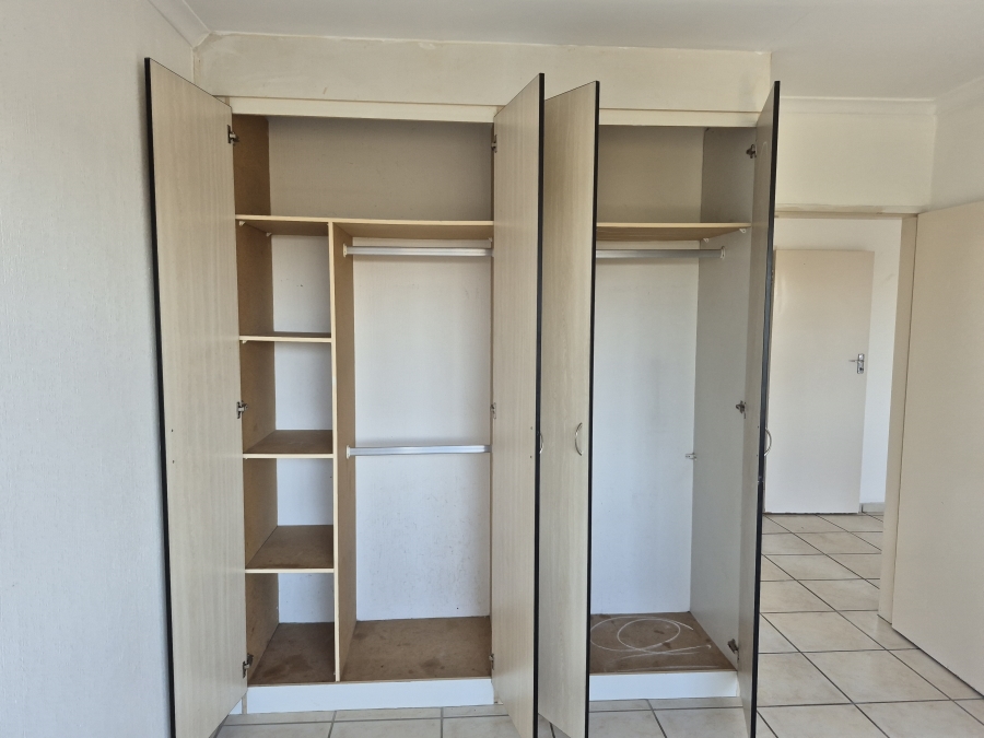 To Let 2 Bedroom Property for Rent in Annlin Gauteng