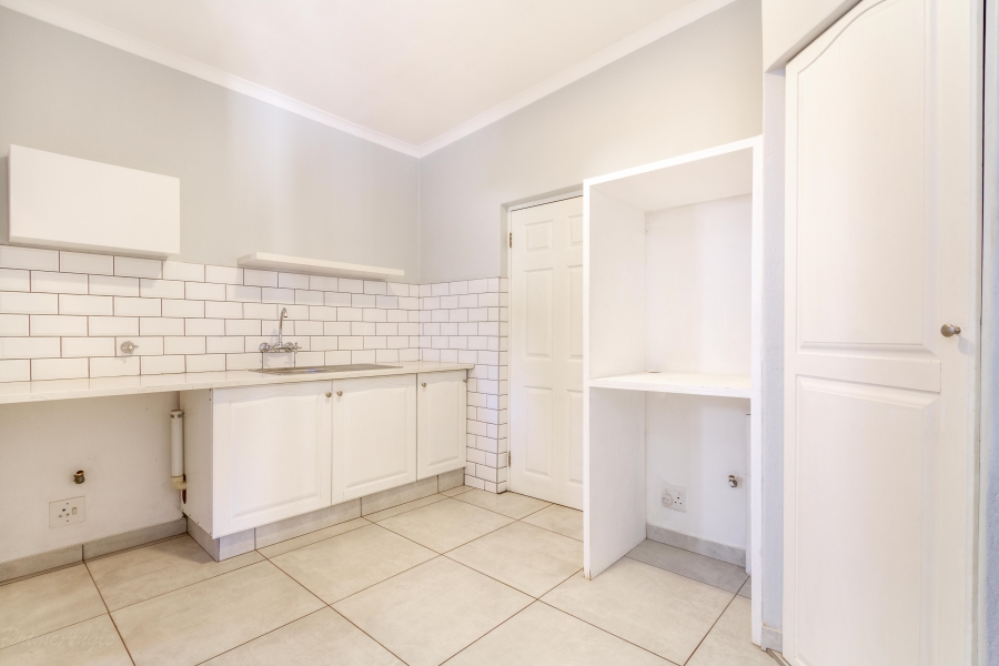 To Let 4 Bedroom Property for Rent in Silver Lakes Golf Estate Gauteng