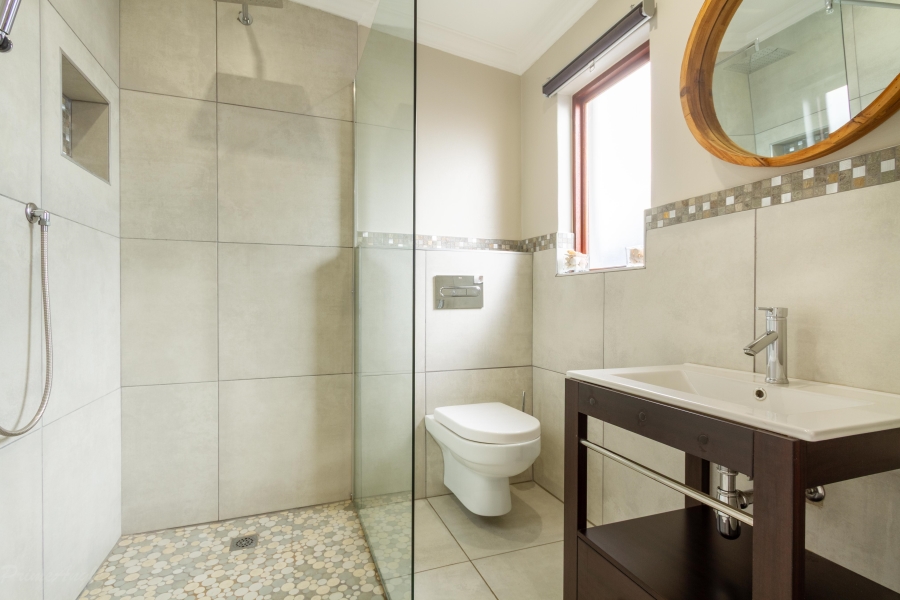 To Let 4 Bedroom Property for Rent in Silver Lakes Golf Estate Gauteng