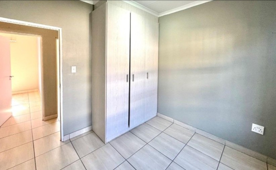 3 Bedroom Property for Sale in Roseacre Gauteng