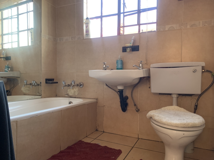 3 Bedroom Property for Sale in Nellmapius Gauteng