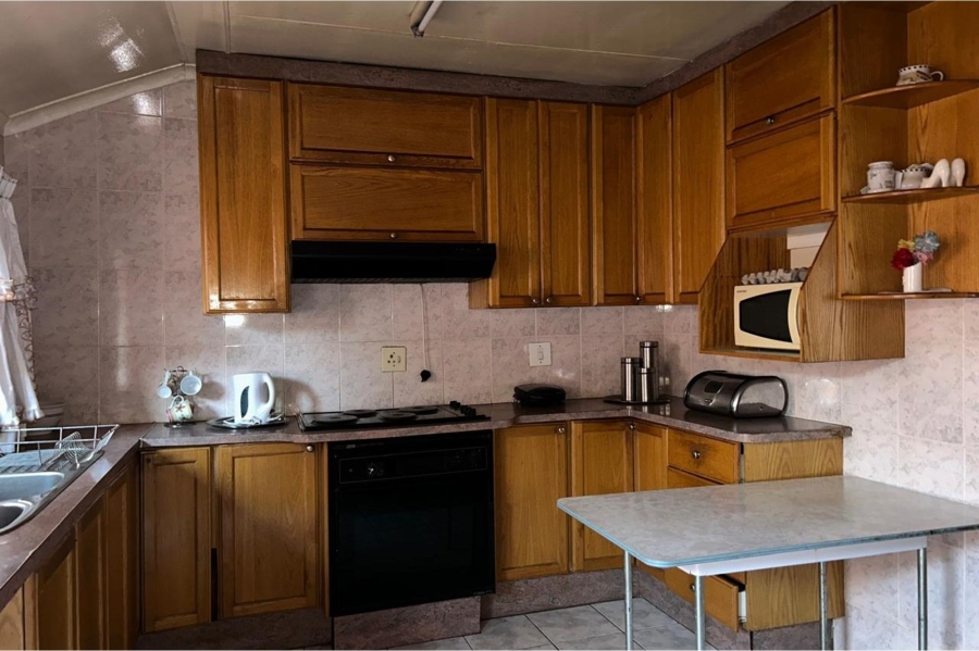 4 Bedroom Property for Sale in Dobsonville Ext 1 Gauteng