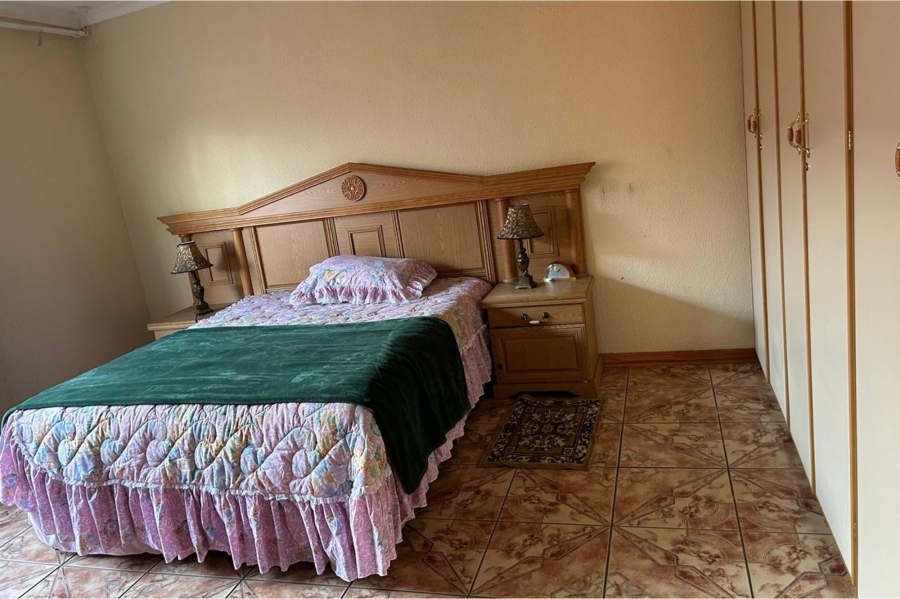 4 Bedroom Property for Sale in Dobsonville Ext 1 Gauteng