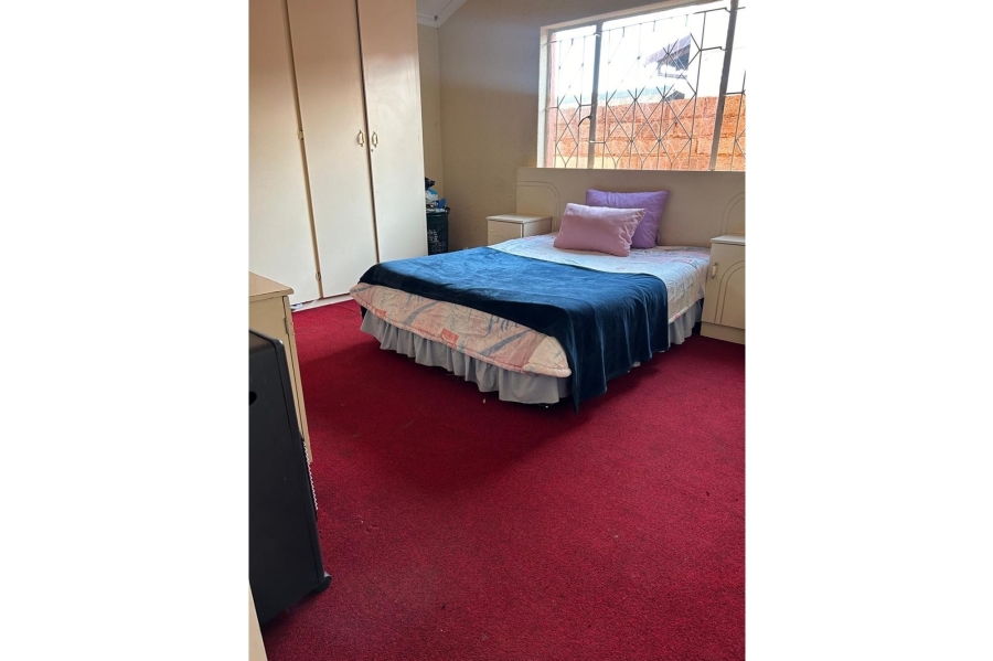 4 Bedroom Property for Sale in Dobsonville Ext 1 Gauteng