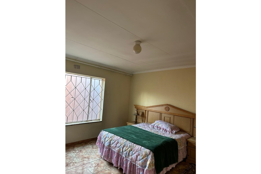 4 Bedroom Property for Sale in Dobsonville Ext 1 Gauteng