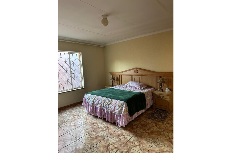 4 Bedroom Property for Sale in Dobsonville Ext 1 Gauteng