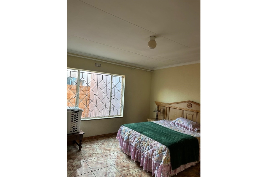 4 Bedroom Property for Sale in Dobsonville Ext 1 Gauteng