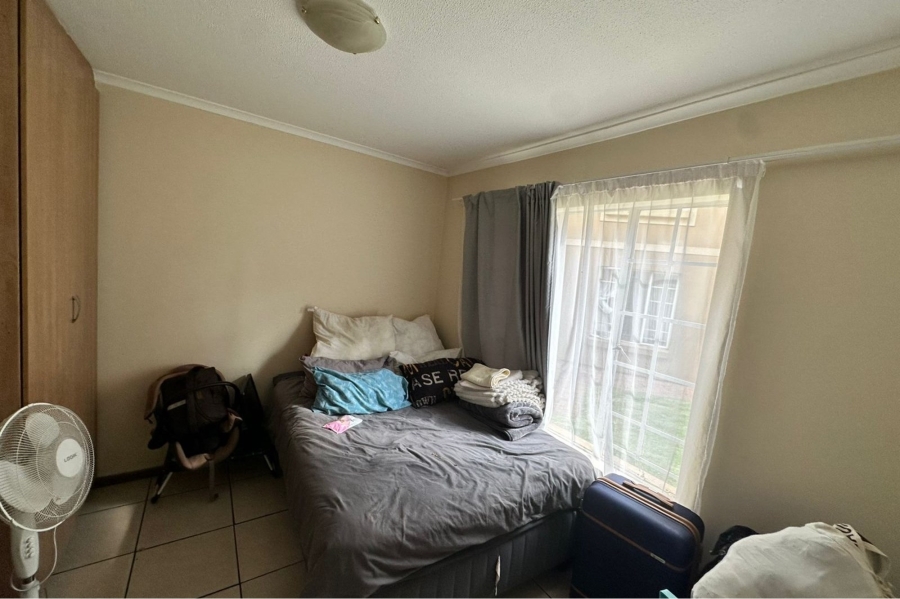 2 Bedroom Property for Sale in Meredale Gauteng