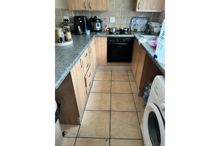 2 Bedroom Property for Sale in Meredale Gauteng