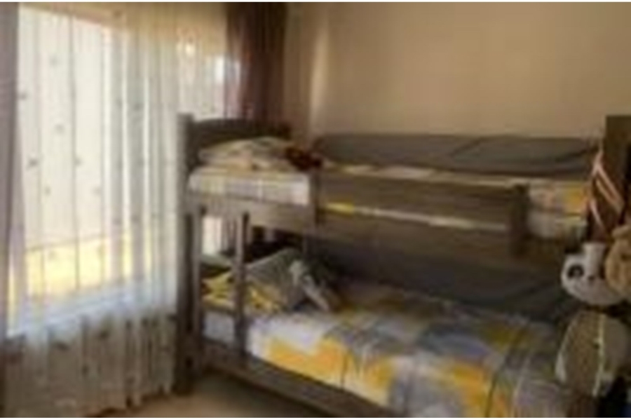 2 Bedroom Property for Sale in Mondeor Gauteng