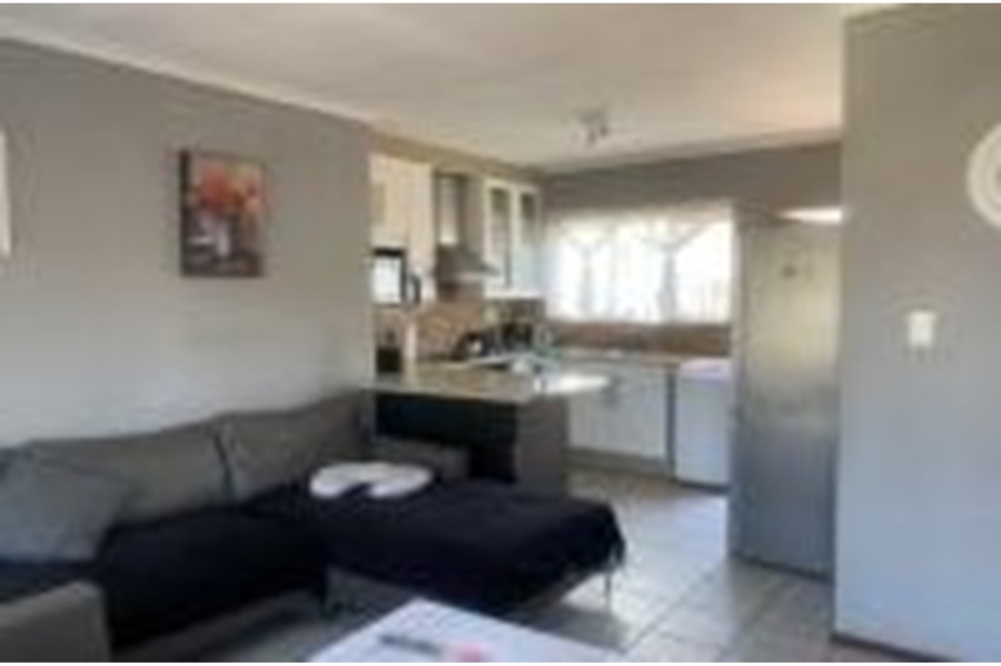 2 Bedroom Property for Sale in Mondeor Gauteng