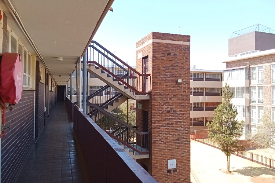 2 Bedroom Property for Sale in Florida Gauteng