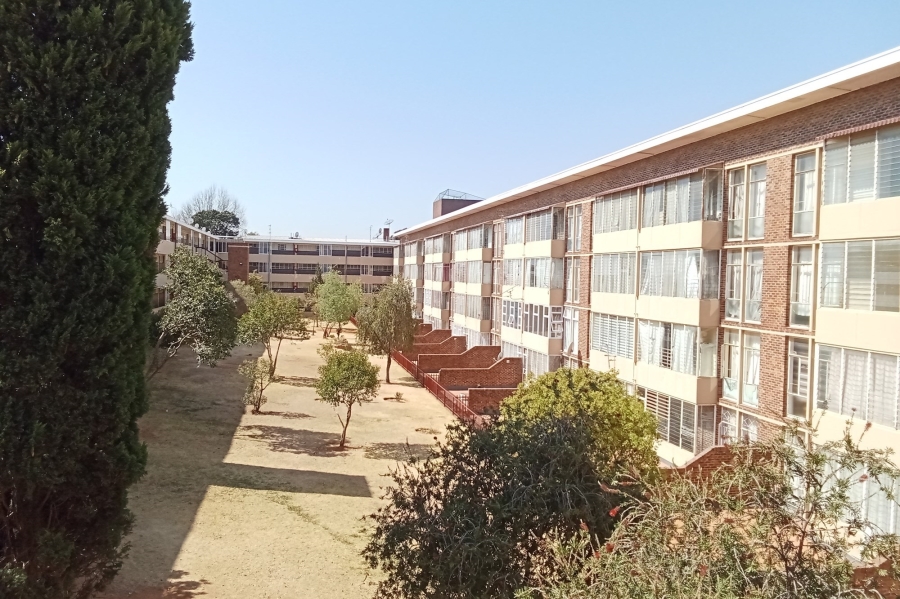 2 Bedroom Property for Sale in Florida Gauteng