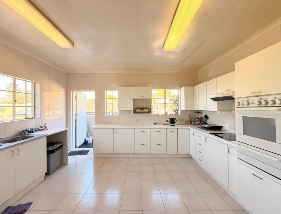 5 Bedroom Property for Sale in Ridgeway Gauteng