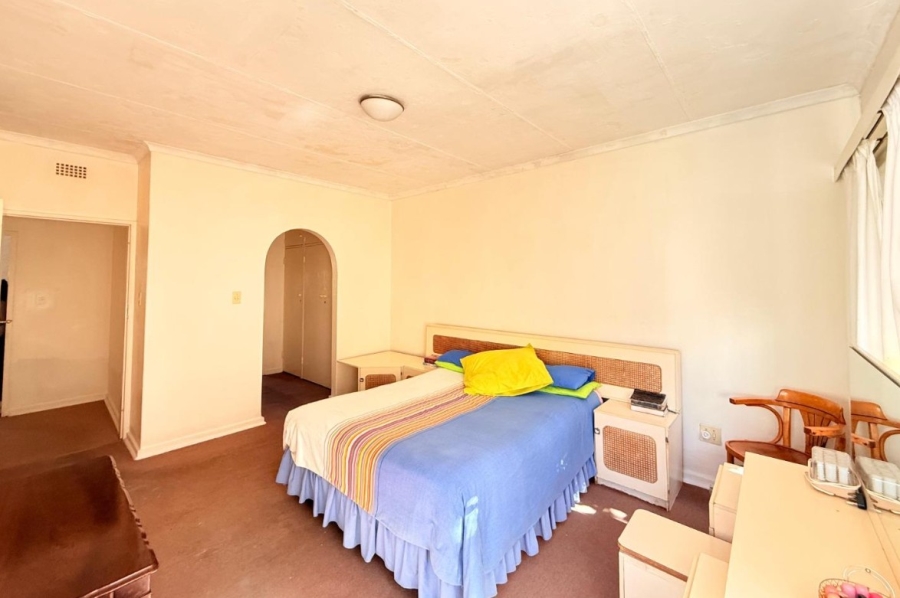 5 Bedroom Property for Sale in Ridgeway Gauteng