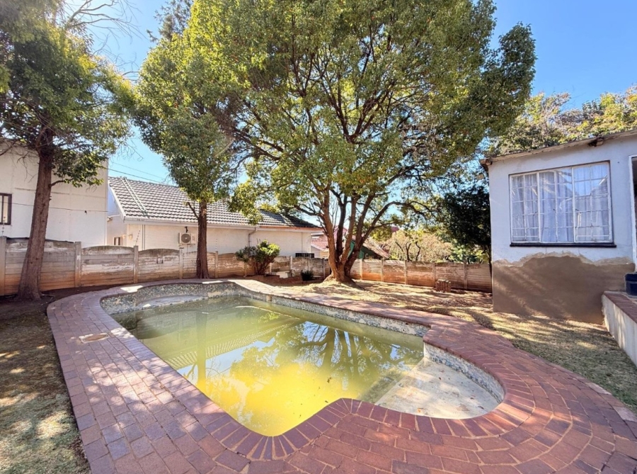 5 Bedroom Property for Sale in Ridgeway Gauteng