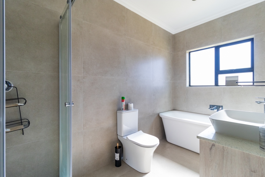 6 Bedroom Property for Sale in Savannah Country Estate Gauteng