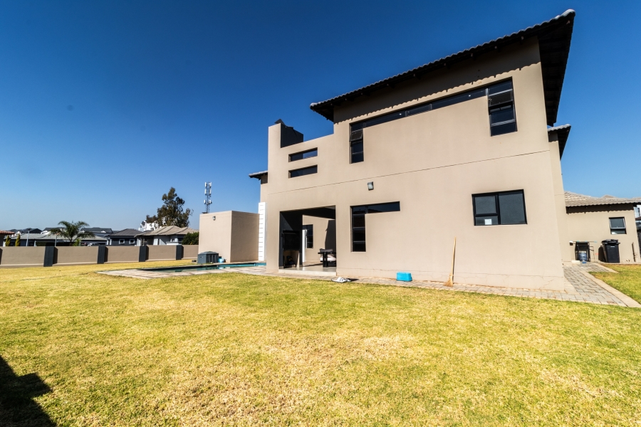 6 Bedroom Property for Sale in Savannah Country Estate Gauteng