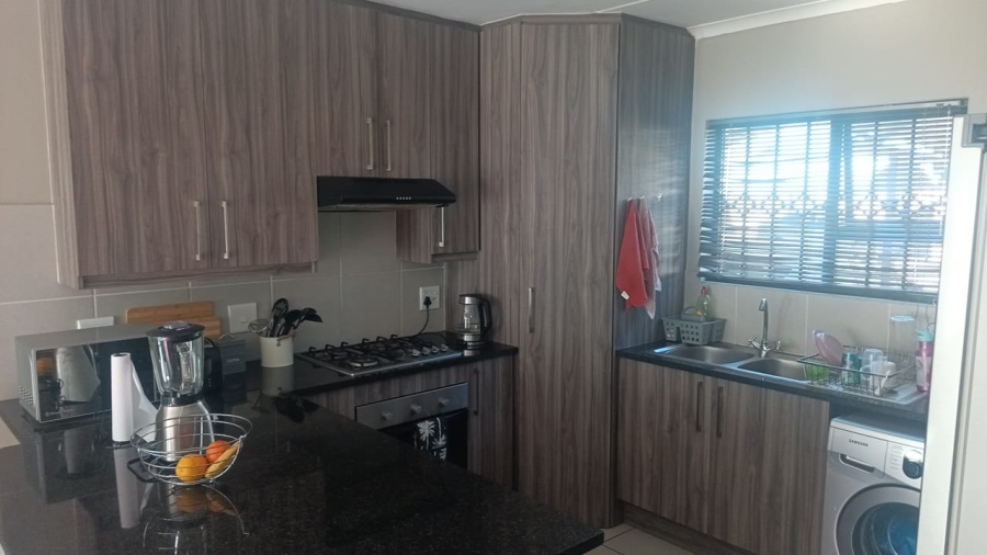 2 Bedroom Property for Sale in Rynfield Gauteng