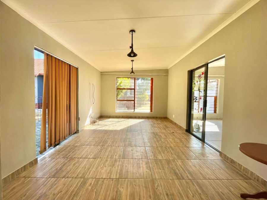 To Let 1 Bedroom Property for Rent in Albemarle Gauteng