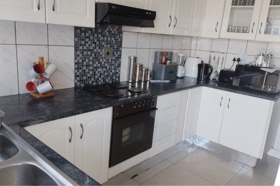2 Bedroom Property for Sale in Bram Fischerville Gauteng