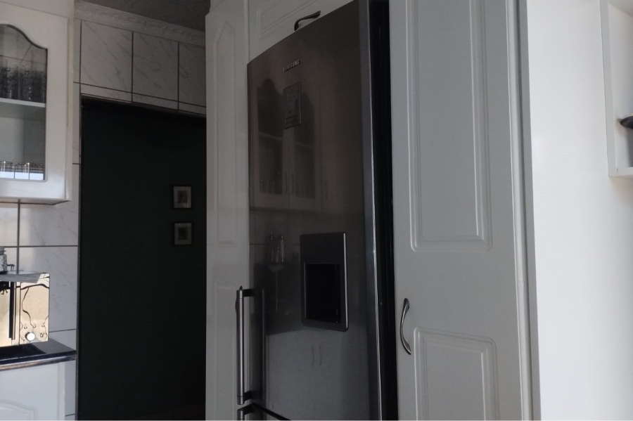 2 Bedroom Property for Sale in Bram Fischerville Gauteng