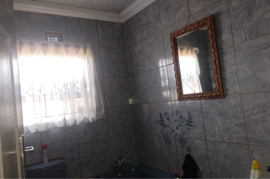 2 Bedroom Property for Sale in Bram Fischerville Gauteng