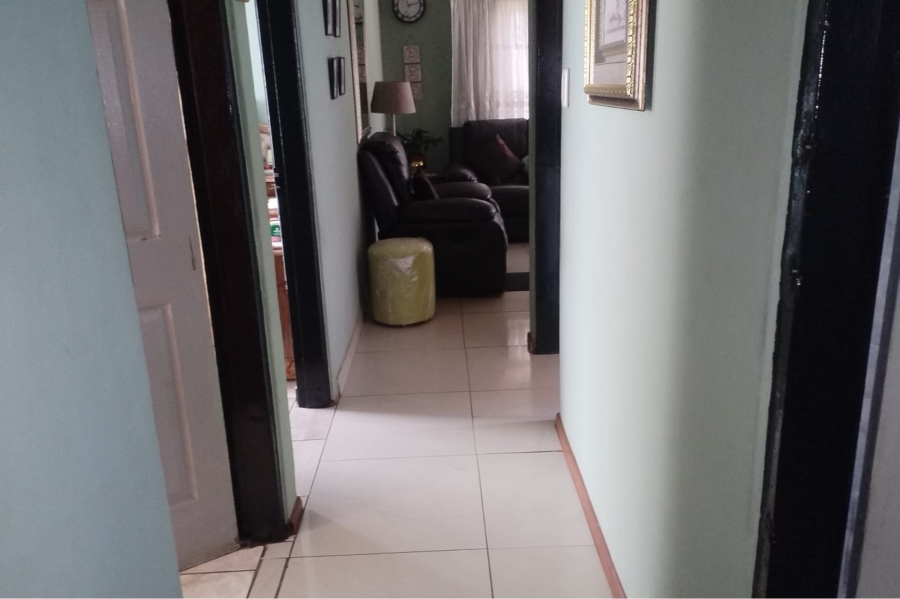 2 Bedroom Property for Sale in Bram Fischerville Gauteng
