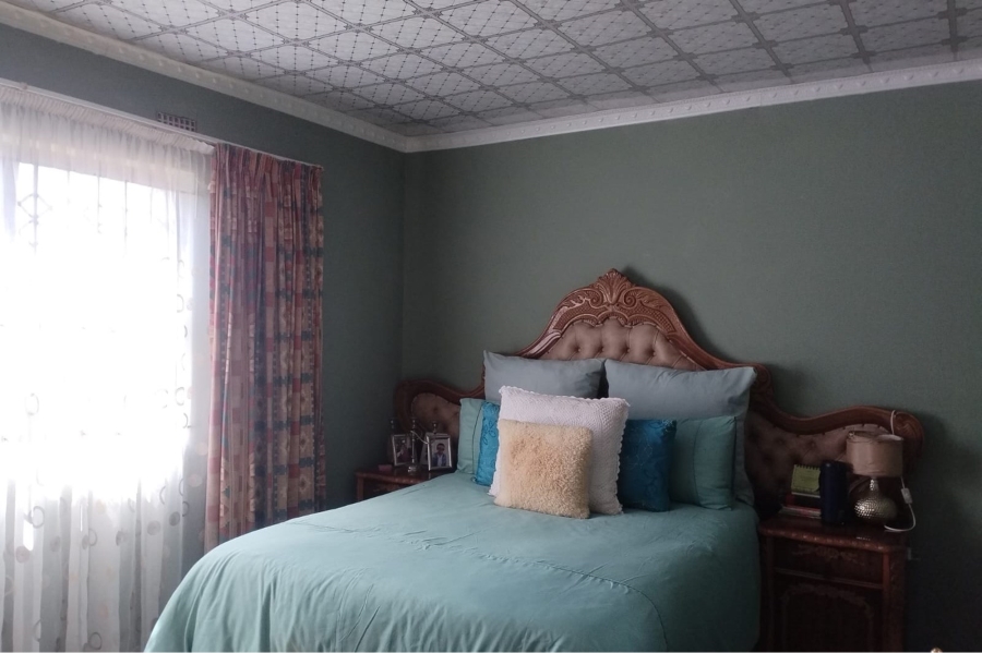 2 Bedroom Property for Sale in Bram Fischerville Gauteng