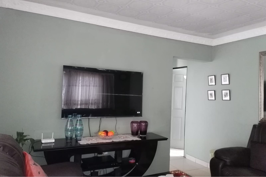 2 Bedroom Property for Sale in Bram Fischerville Gauteng