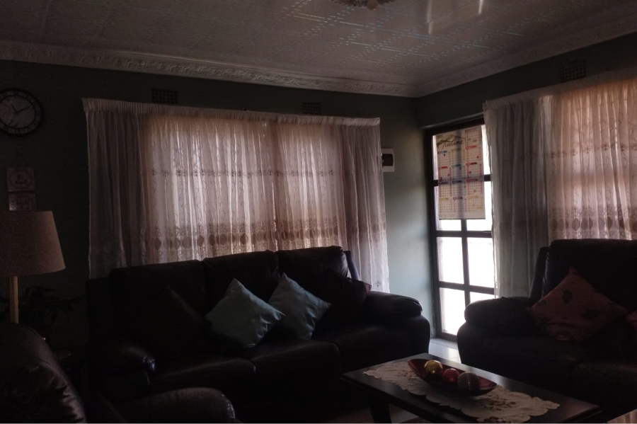 2 Bedroom Property for Sale in Bram Fischerville Gauteng