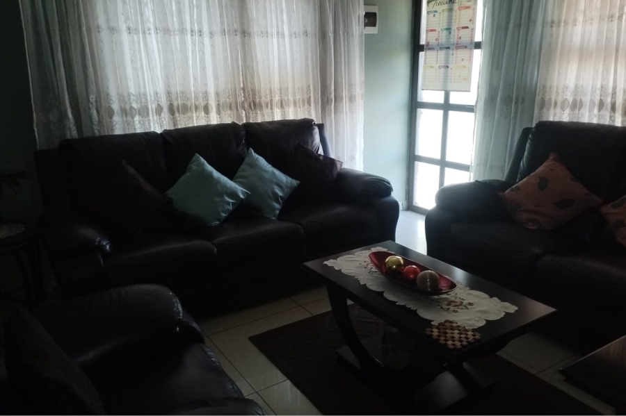 2 Bedroom Property for Sale in Bram Fischerville Gauteng