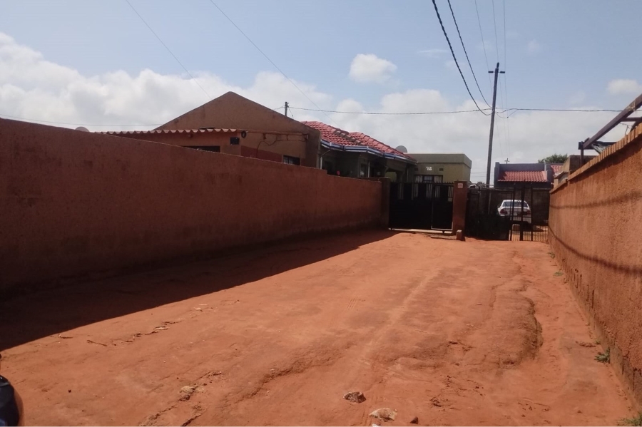 2 Bedroom Property for Sale in Bram Fischerville Gauteng